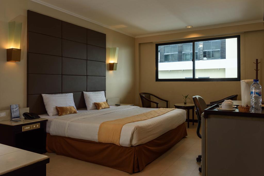 Hotel Gajahmada Понтианак Стая снимка