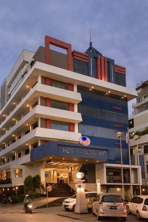 Hotel Gajahmada Понтианак Екстериор снимка