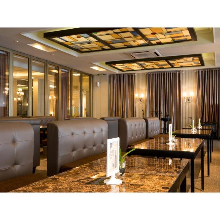 Hotel Gajahmada Понтианак Екстериор снимка