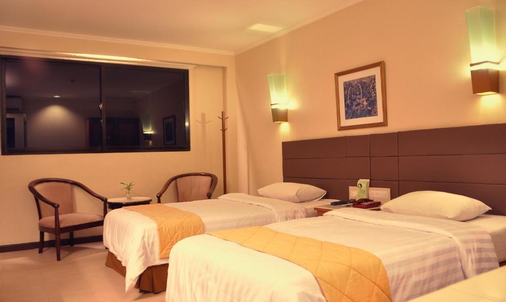 Hotel Gajahmada Понтианак Стая снимка